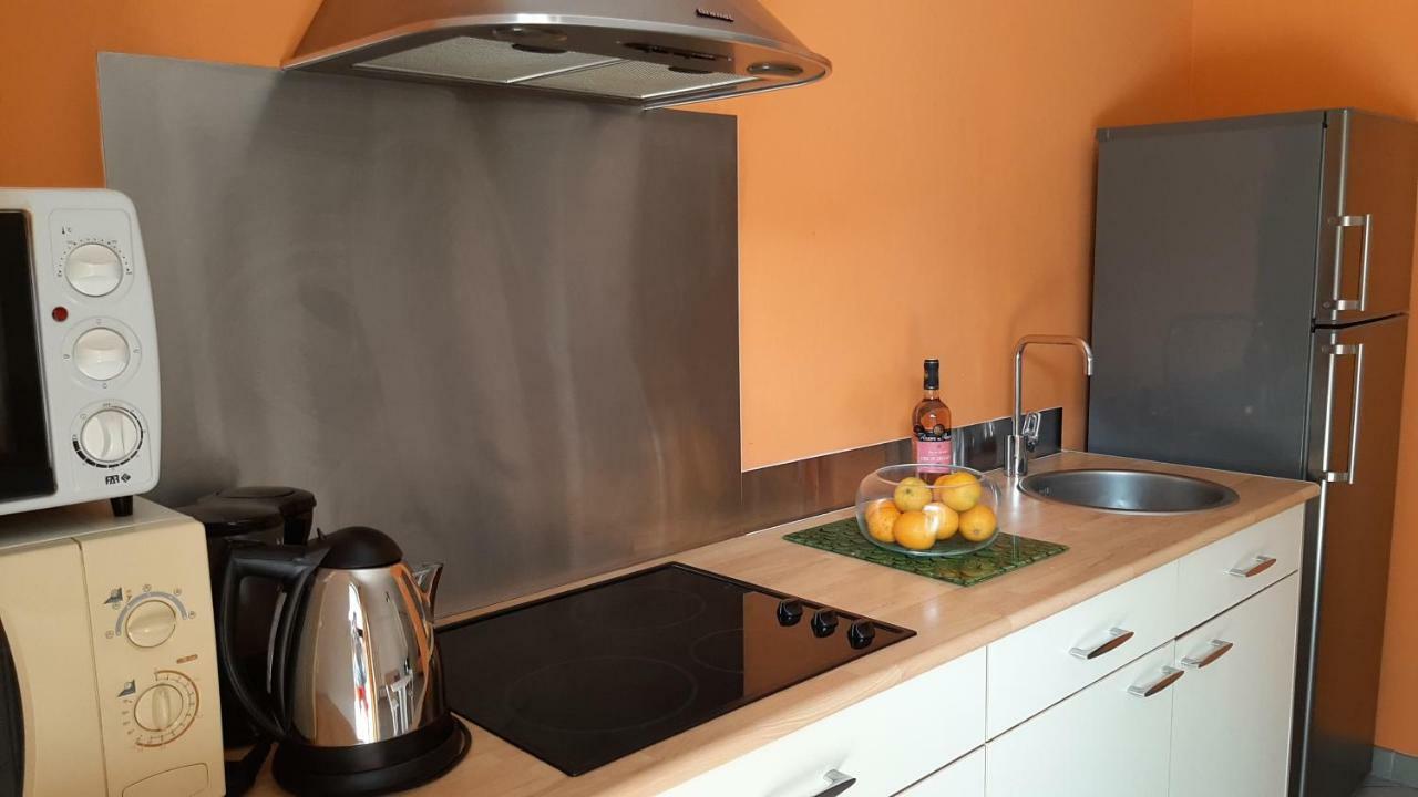 Grand Studio-Loft-Grand Parking-Climatise-Proche Centre Ajaccio  Bagian luar foto